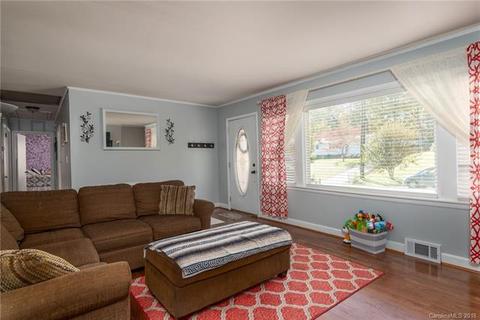 332 Brevard St, Stanley, NC 28164 photo 4