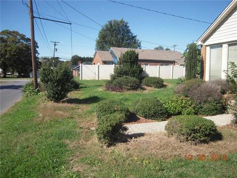 41 Leach Rd, Hiddenite, NC 28636 photo 3