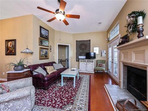 19600 Derby Ct, Cornelius, NC 28031 photo 5