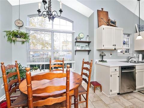 19600 Derby Ct, Cornelius, NC 28031 photo 11