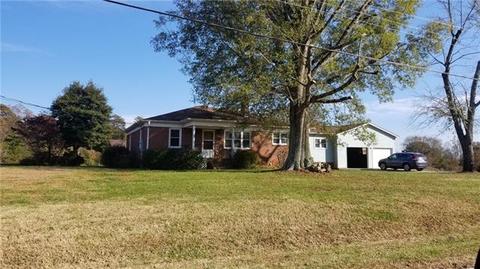 2130 Travis Rd, Conover, NC 28613 photo 8