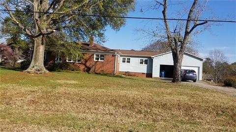 2130 Travis Rd, Conover, NC 28613 photo 2