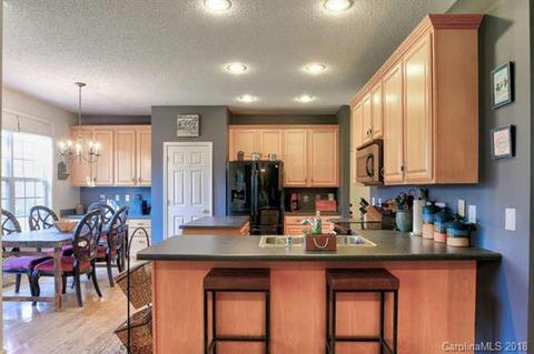 84 Walnut Crest Rd, Fletcher, NC 28732 photo 11