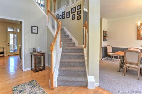 84 Walnut Crest Rd, Fletcher, NC 28732 photo 6