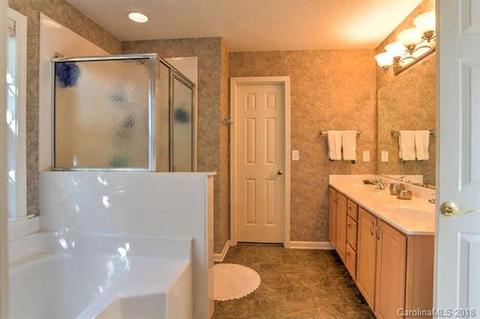 84 Walnut Crest Rd, Fletcher, NC 28732 photo 22
