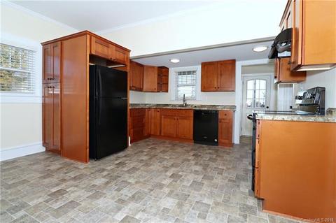 206 E 10th St, Kannapolis, NC 28083 photo 6