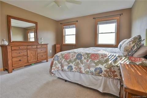 57 Dena Ln, Clyde, NC 28721 photo 10