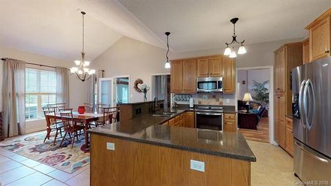 913 Houston Dr, Monroe, NC 28110 photo 7