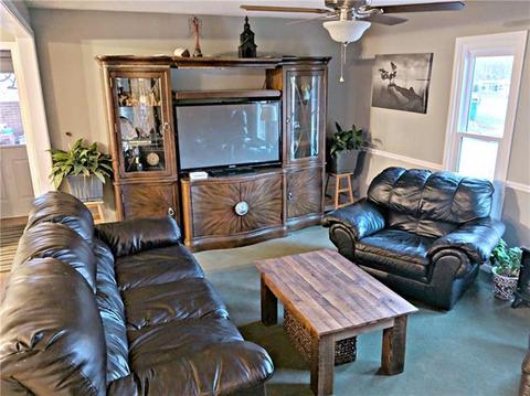 4207 Forest Point Dr, Hickory, NC 28602 photo 3