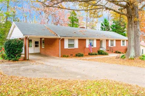 127 Meadowbrook Ln, Davidson, NC 28036 photo 1