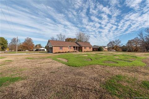 512 Providence Rd, Lancaster, SC 29720 photo 2