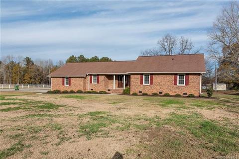 512 Providence Rd, Lancaster, SC 29720 photo 1