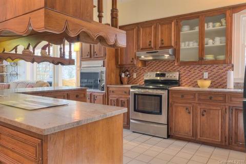 261 Ridgeview Rd, Spruce Pine, NC 28777 photo 10