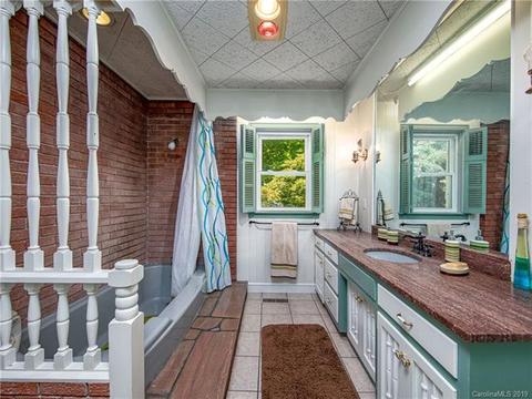 261 Ridgeview Rd, Spruce Pine, NC 28777 photo 21