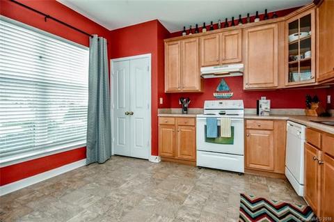 8834 Westwind Point Dr, Cornelius, NC 28031 photo 5