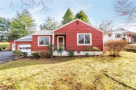 48 White Pine Dr Asheville Nc 28805 25 Photos Mls 3457956