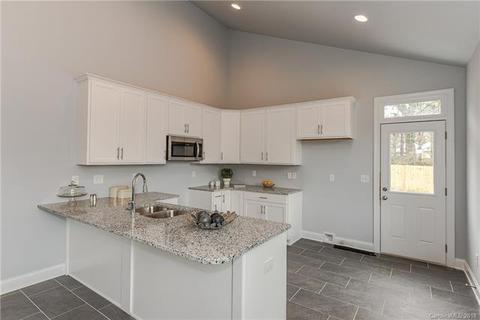 3910 Sofley Rd, Charlotte, NC 28206 photo 11