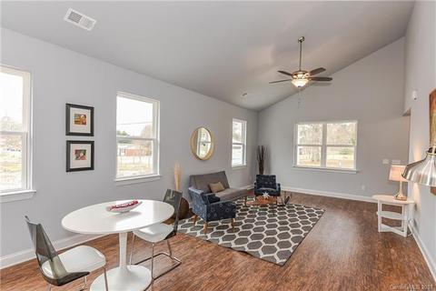 3910 Sofley Rd, Charlotte, NC 28206 photo 8
