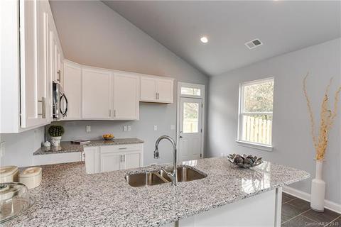 3910 Sofley Rd, Charlotte, NC 28206 photo 12