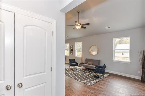 3910 Sofley Rd, Charlotte, NC 28206 photo 6