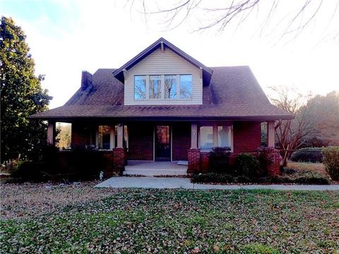301 Tate St, Morganton, NC 28680 photo 1