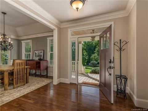 498 Red Fox Cir, Tryon, NC 28782 photo 3