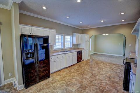 2006 Long Hope Rd, Monroe, NC 28112 photo 9