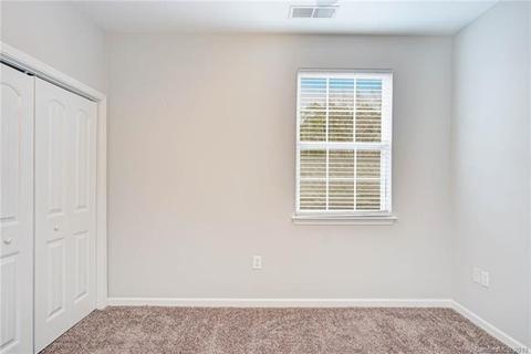 1009 Central Park Cir, Davidson, NC 28036 photo 11