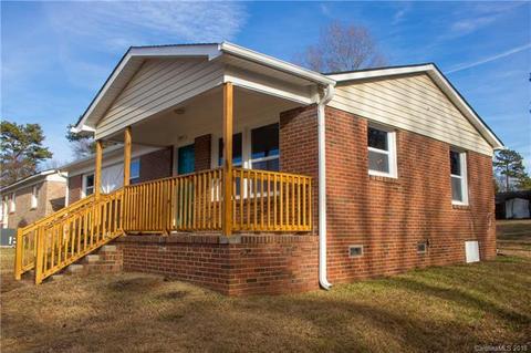 1841 Steele St, Lancaster, SC 29720 photo 2