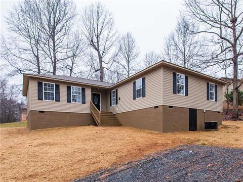 721 2nd St, Conover, NC 28613 photo 1