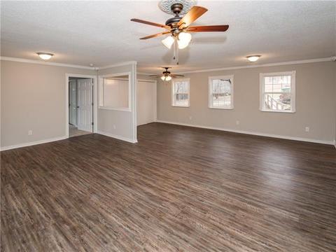 721 2nd St, Conover, NC 28613 photo 3