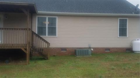 509 Carpenter St, Maiden, NC 28650 photo 3