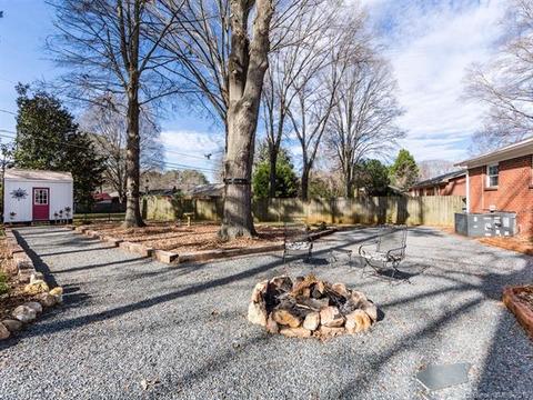 624 E John St, Matthews, NC 28105 photo 18