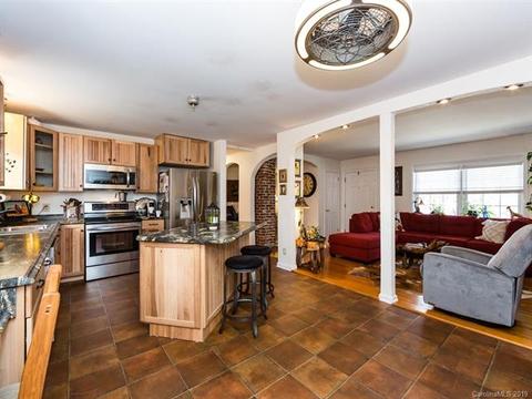 624 E John St, Matthews, NC 28105 photo 10
