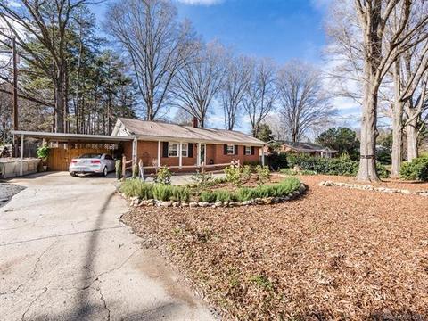 624 E John St, Matthews, NC 28105 photo 2