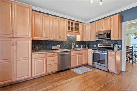 127 Julia Cir, Davidson, NC 28036 photo 6