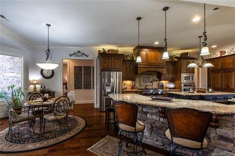 521 Medora Ln, Fort Mill, SC 29708 photo 9