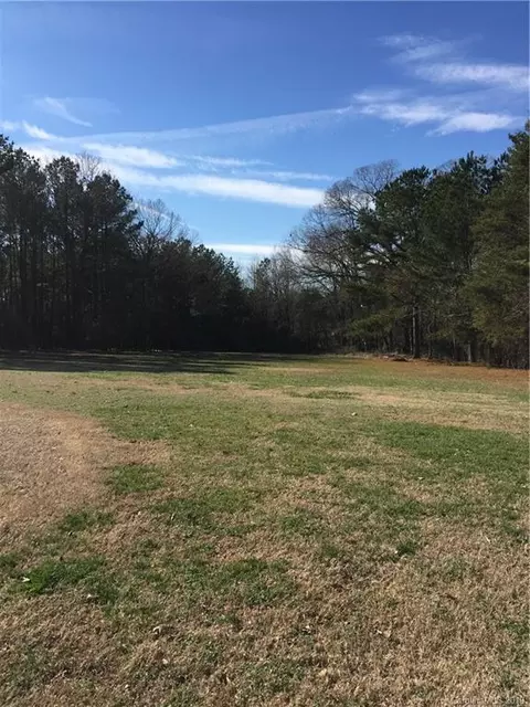 843 Marshall Dr, Concord, NC 28027 photo 6