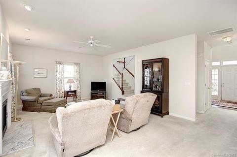 2425 Windsor Chase Dr, Matthews, NC 28105 photo 13