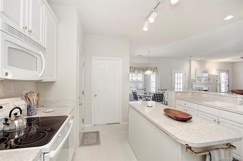 2425 Windsor Chase Dr, Matthews, NC 28105 photo 8