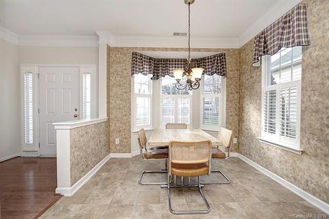 407 Garnet Ct, Fort Mill, SC 29708 photo 2