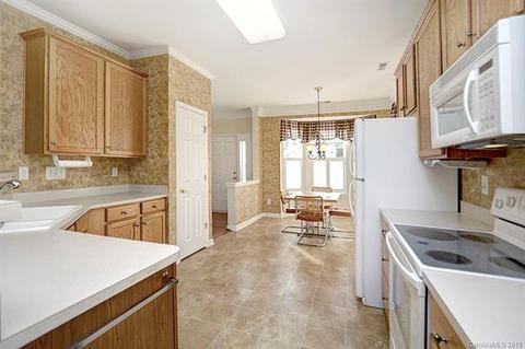 407 Garnet Ct, Fort Mill, SC 29708 photo 7