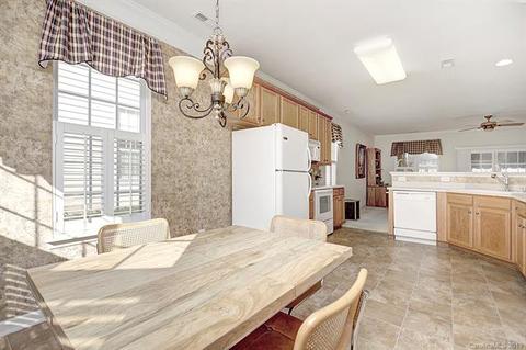 407 Garnet Ct, Fort Mill, SC 29708 photo 3
