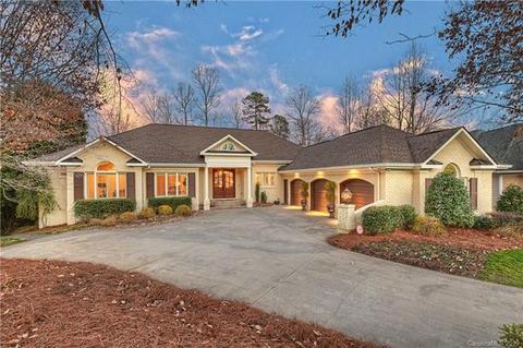 18841 River Falls Dr, Davidson, NC 28036 photo 1