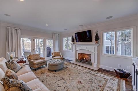 18841 River Falls Dr, Davidson, NC 28036 photo 8