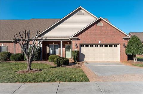 808 3rd St, Conover, NC 28613 photo 2