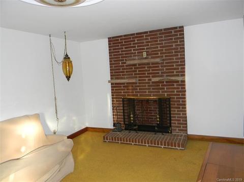 902 7th St, Conover, NC 28613 photo 2