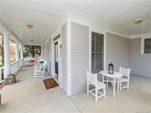 541 Glen Walk Dr, Fort Mill, SC 29708 photo 2