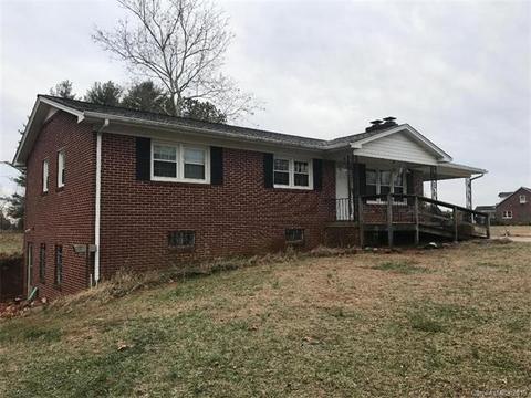 528 E Stagecoach Trl, Fallston, NC 28042 photo 3