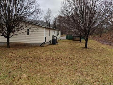 204 Beaverdam Loop Rd, Candler, NC 28715 photo 3